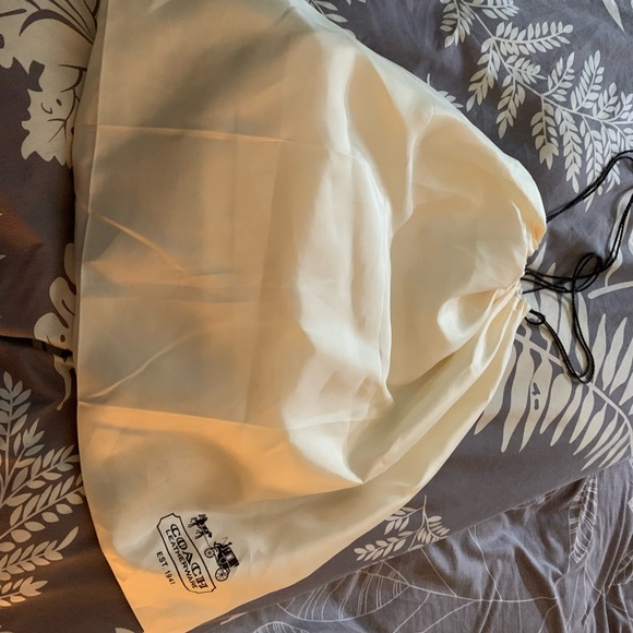 Coach leather bag - Picture 3 of 3